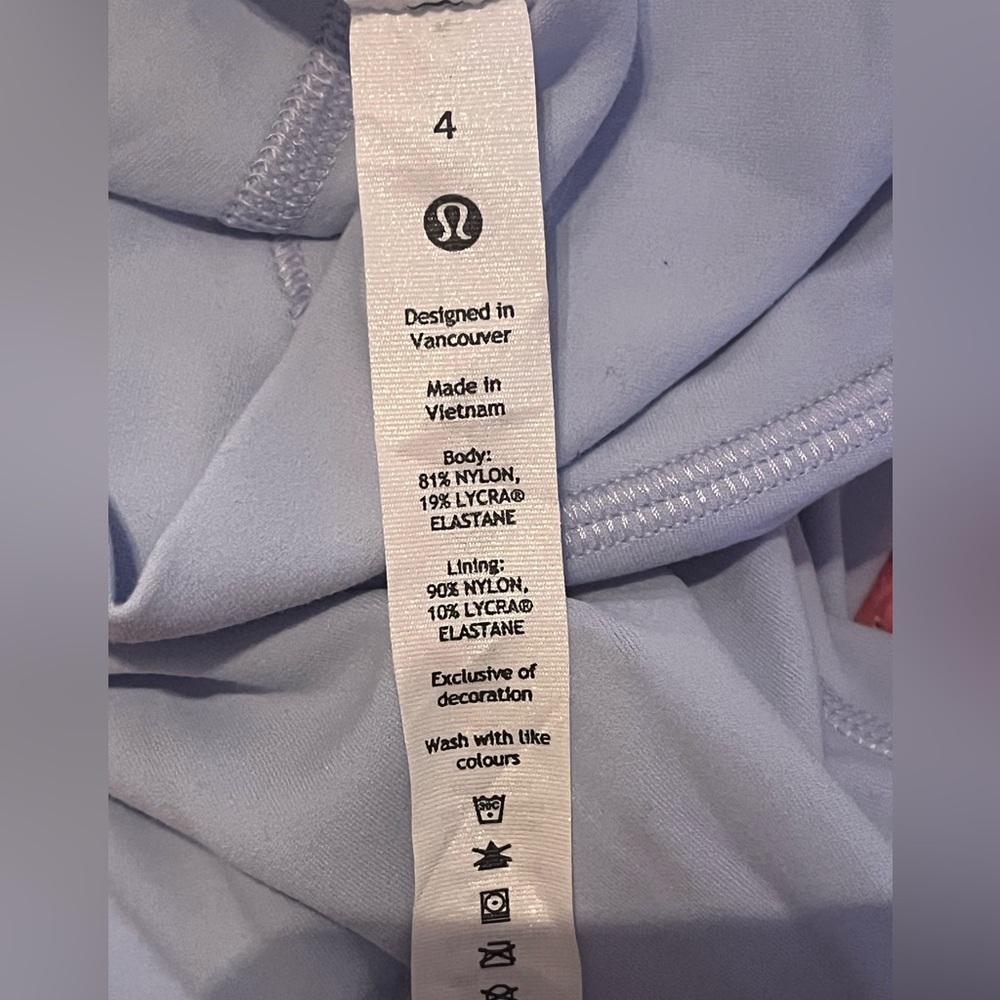 Lululemon size 4 - Picture 4 of 4